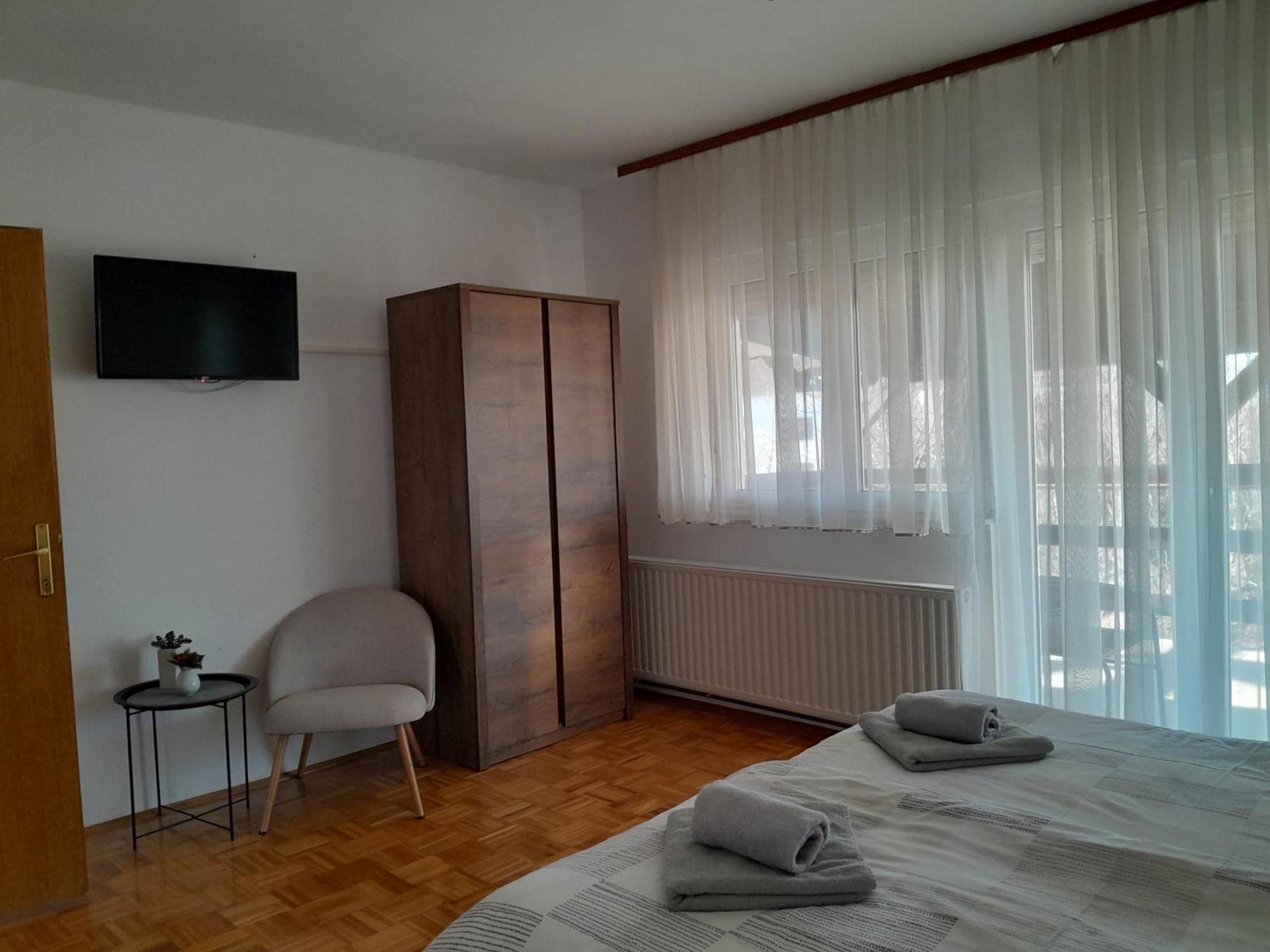 Apartman Kod Dide I Bake Vukovar Esterno foto