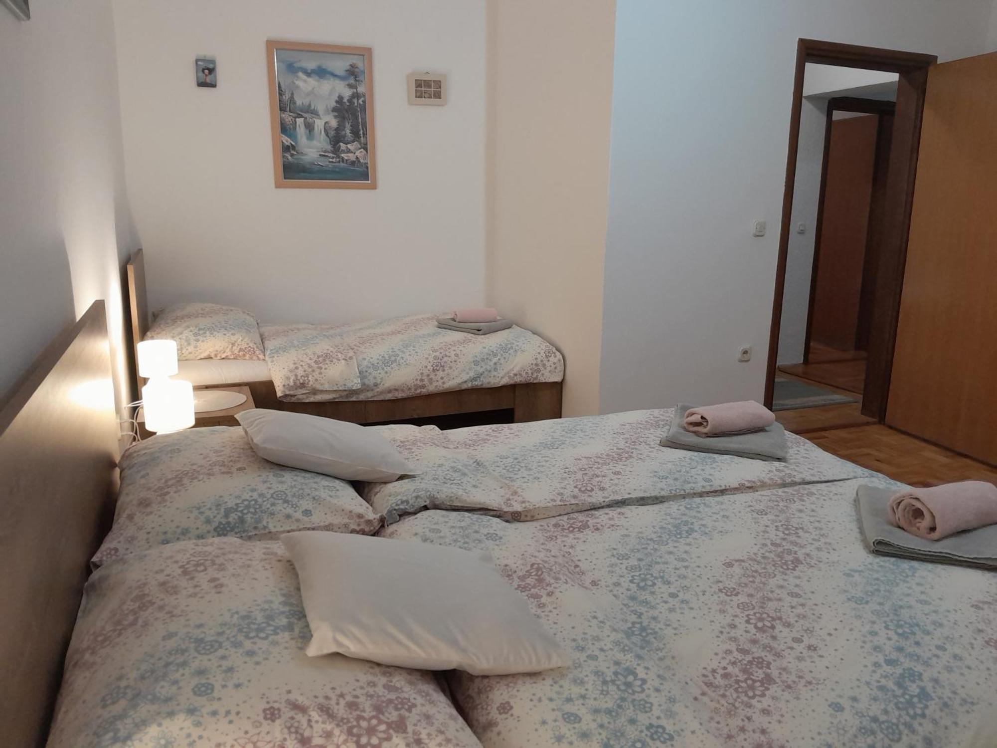 Apartman Kod Dide I Bake Vukovar Esterno foto