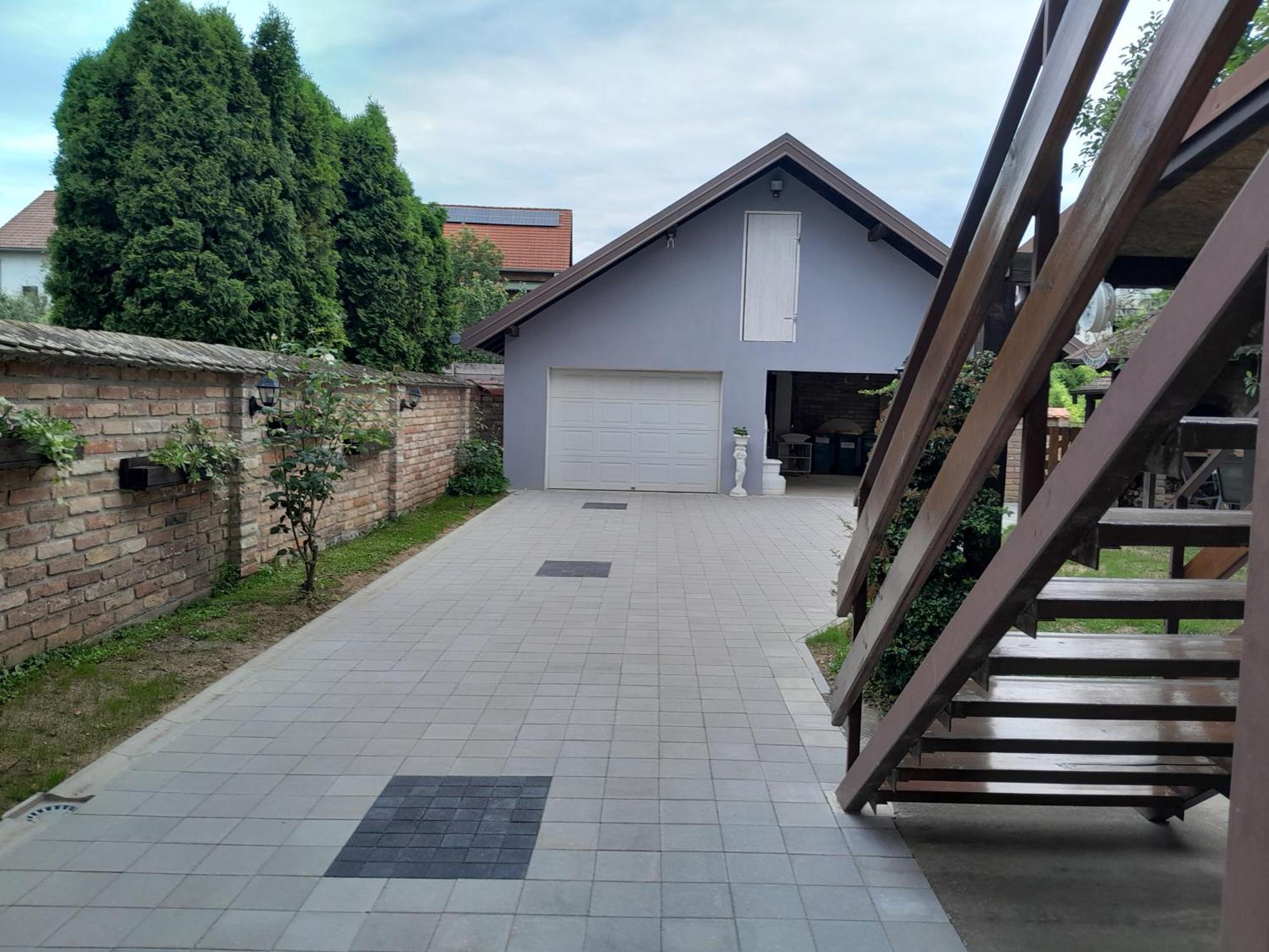 Apartman Kod Dide I Bake Vukovar Esterno foto